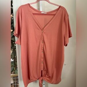 WOMENS INVOLAND SHORT SLEEVE WAFFLE KNIT TOP WITH TIE FRONT. SIZE 24W. NWT.